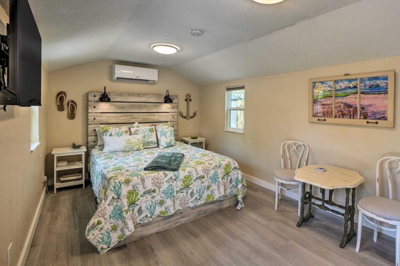 Tropical Palm Harbor Studio Walk To Gulf! Exterior foto