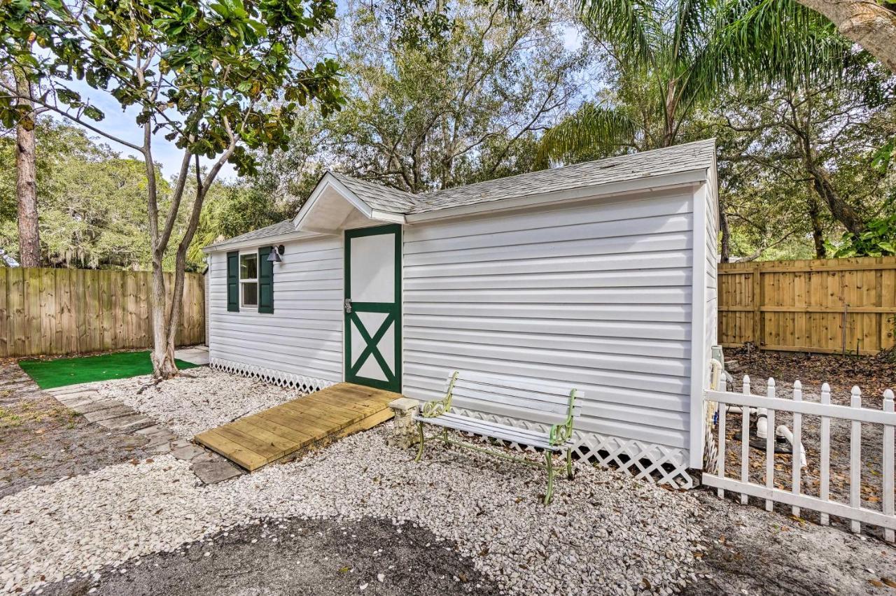 Tropical Palm Harbor Studio Walk To Gulf! Exterior foto