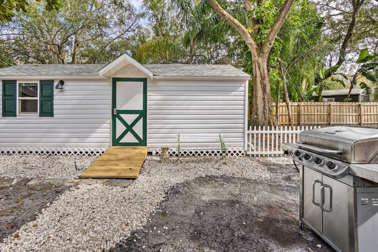 Tropical Palm Harbor Studio Walk To Gulf! Exterior foto